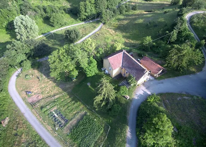 Rifugio La Sciverna Hostel *